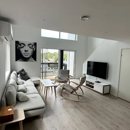 Floor Arossanden 5 A Apartman *