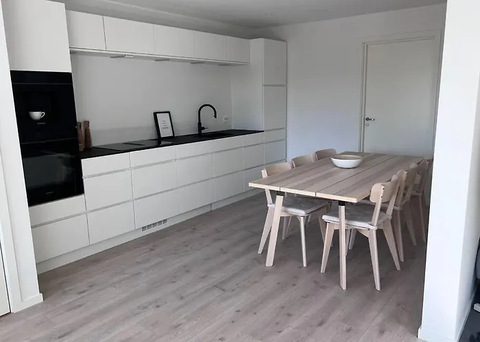 Floor Arossanden 5 A *