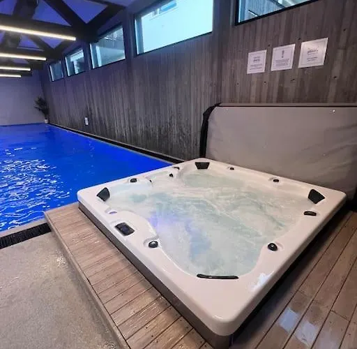 Floor Arossanden 5 A Appartamento