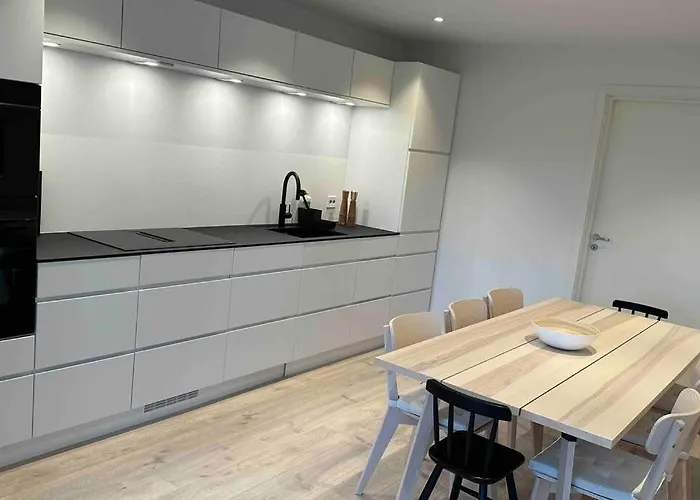 Floor Arossanden 5 A *